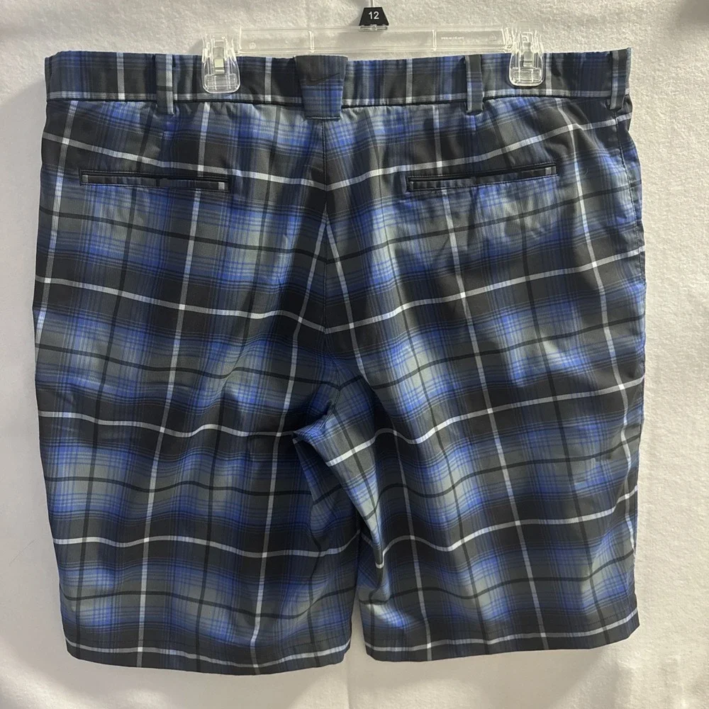 Nike Golf Tour Performance Shorts‎ Men's Size 40 Blue Plaid Dri Fit